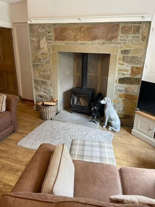 Hawksworth Cottage - Grassington Village Location 0*,